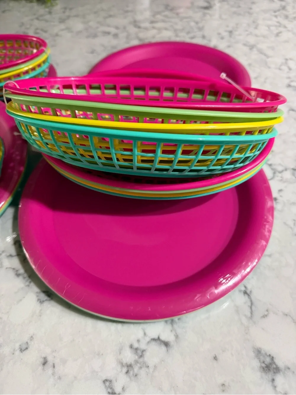 Bright Colorful Plastic Serving Baskets & Plates Party Pack  12 each  NWT